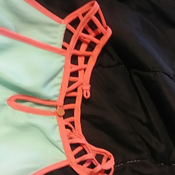 Tank - Picture 2 of 2